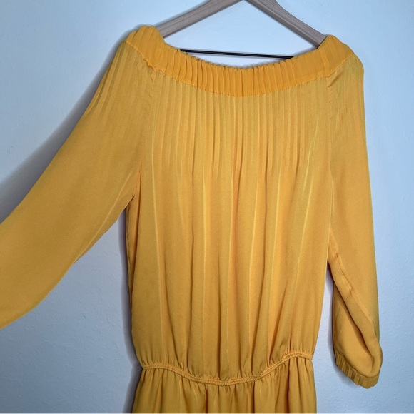 Diane von Furstenberg Silk Mikino Dress Size 6 Yellow Marigold Pleated DVF - Picture 8 of 16